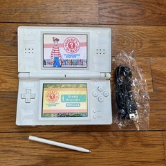 Nintendo DS Lite Handheld Console – Polar White and game charger stylus works
