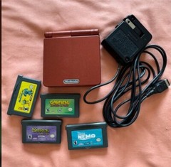 Nintendo Game Boy Advance SP – Flame Red