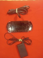 PSP 1001 CONSOLE+AC ADAPTER/NO TOGGLE BUTTON OR BATTERY & COVER/ SEE…