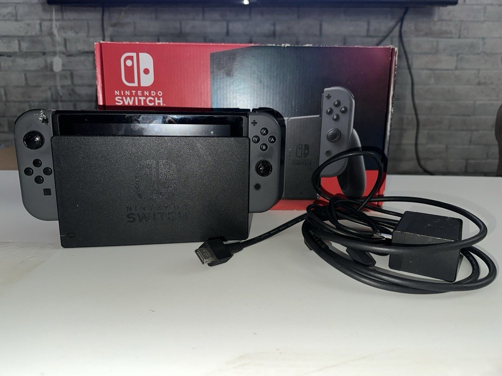 Nintendo Switch 1st Gen Console with Gray Joy‑Con – In Original Box Tested! 🔥🔥