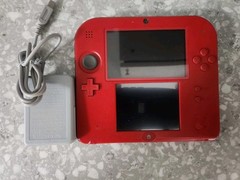 Nintendo 2DS Handheld System – Crimson Red Mario Kart