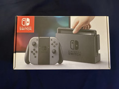 Nintendo Switch Console (32GB)(HAC-001, 2017 Launch Day Model) (Read)