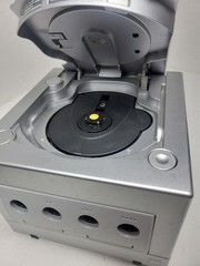 Platinum Nintendo GameCube Limited Edition Console System With Cords box booklet
