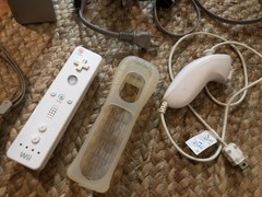 Nintendo Wii RVL-001 Console Bundle W/ 7 Games 1 Controller w/ fit board