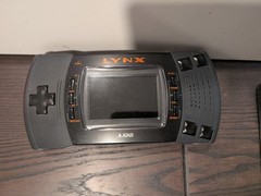 Atari Lynx II 2 Powers On w/ Sound but FLICKERING screen + KLAX video game