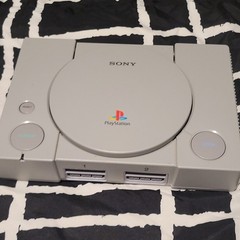 Sony PlayStation SCPH-7501 NTSC-U/C Gray Console Composite RCA CD-ROM 1998