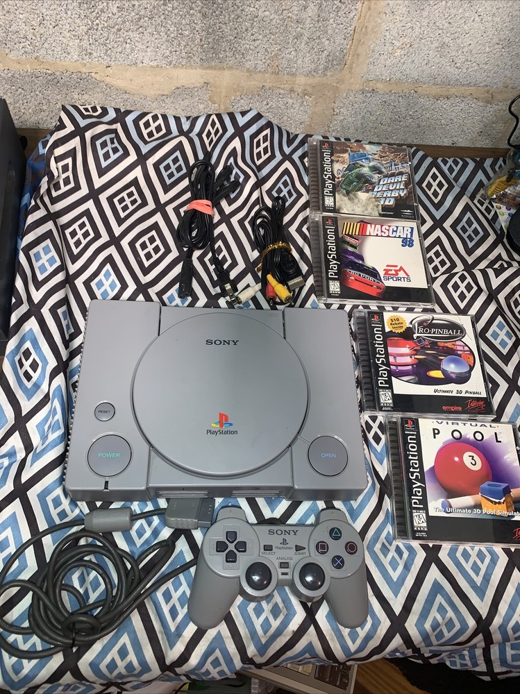 Sony PlayStation 1 PS1 Console Bundle Lot With 4 Video Games Tested Works