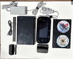 Nintendo Wii U 32GB Deluxe Console , Mario Kart 8 and Super Mario Bros. u TESTED