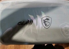 MSI Claw 8 AI+ A2VM Polar Tempest Edition 32GB RAM / 2 TB White NEW With CASE