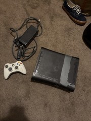 Xbox 360 Call of Duty Modern Warfare 2 Game Console Read Description Works