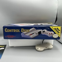 Nintendo NES-101 Top Loader Control Deck Console Clean in Box Matching Serial #