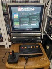 Atari Flashback 2 /4 Atari 2600 + Plug & play TV Games Set.