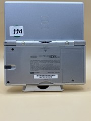 Nintendo DS Lite – Silver (D66) READ DESCRIPTION