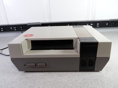 Nintendo Entertainment System Console Only – (NES, 1983) [PARTS OR REPAIR]