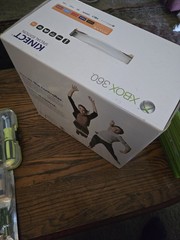 Xbox 360 S Glossy 250gb With Org Box And Complete Halo Bundle +2 Games.