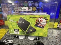 2018 Nintendo 2DS XL Mario Kart 7 System Bundle UK Version Graded VGA 90+ NM+/MT