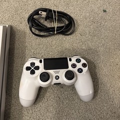 Sony PlayStation 4 Launch Edition Glacier White Console – Tested