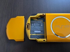 SONY PSP 3000 Bright Yellow Console & USB charging cable – Tested [Good]