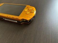 SONY PSP 3000 Bright Yellow Console & USB charging cable – Tested [Good]
