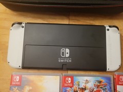 4 Game Bundle Nintendo Switch OLED — Satisfye Grip Pokemon Zelda Smash Bros