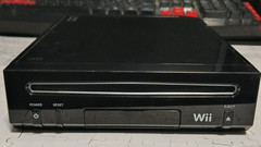 Nintendo Wii Black RVL-101 Console BUNDLE w/ WiiWare & VC Games (PLZ READ DESC!)