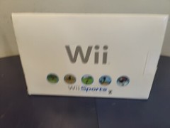 Nintendo Wii Console-White-RVL-001 (Game Cube Comp) w/ Box, 2 Games, Controller
