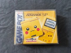 Nintendo GameBoy Advance SP Pikachu Toys R Us Exclusive Limited EditionAGS-101