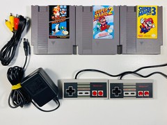 Super Mario 1 2 3 Nintendo Games w/ 2 Controllers & NES-002 AC Adapter AV Cables