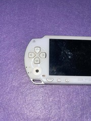 Sony PSP 1003 Handheld Console White Powers On FOR Parts Only (Read Description)