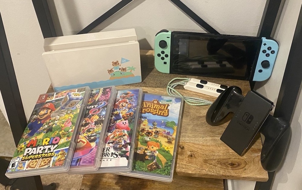 Nintendo Switch Animal Crossing Edition Limited-Time Special Offer