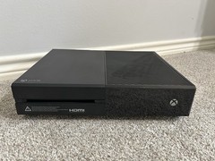 Xbox One Console 1540 500GB – (Open Box Minimal Use)