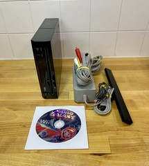 Nintendo Wii Console Wii Black RVL-101 With Mario Galaxy Game & Cables Tested