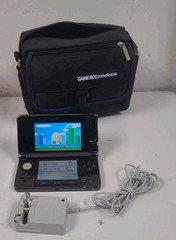 NINTENDO 3DS With SUPER MARIO BROS 2 and CHARGER & FANNY BAG