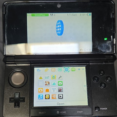 Nintendo 3DS Black Handheld System Cosmos Black CTR-001(USA) Wi-Fi 2GB SD