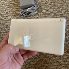 Nintendo DS Lite USG-001 Polar White w/ Charger USA