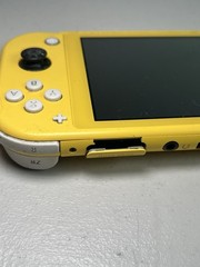 Nintendo Switch Lite Yellow Handheld Console (FOR PARTS/NOT WORKING) Blue Screen