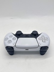 Sony PlayStation 5 Slim Disc CFI-2015 1TB White Console Bundle Used