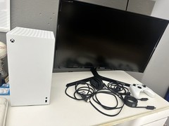 Microsoft Xbox Series X & Curved Monitor